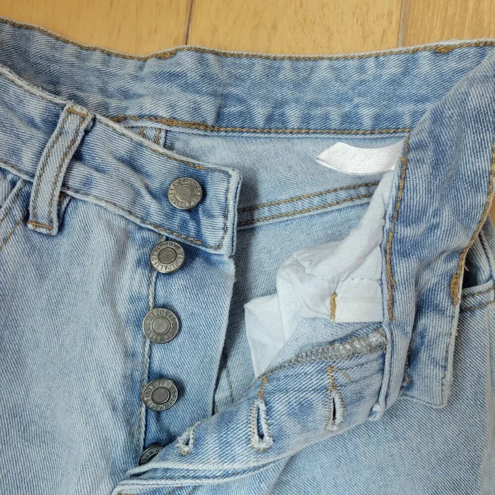 J. Galt Light Wash Straight Leg Jeans (Size S) - Picture 2 of 5